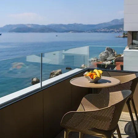Hotel Vallum By St Pietro 4*